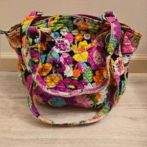 Vera Bradley Quilted shoulder bag in fun floral print